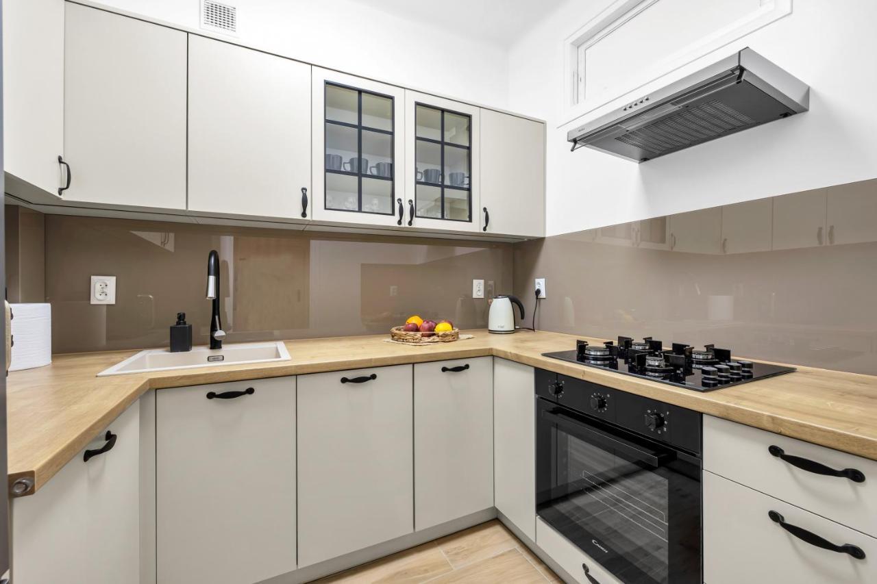 Appartamento Unique Old Town 2br Stara 7